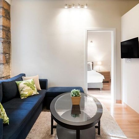 Luxurious Art Apartments เอเธนส์ ภายนอก รูปภาพ