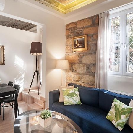 Luxurious Art Apartments เอเธนส์ ภายนอก รูปภาพ