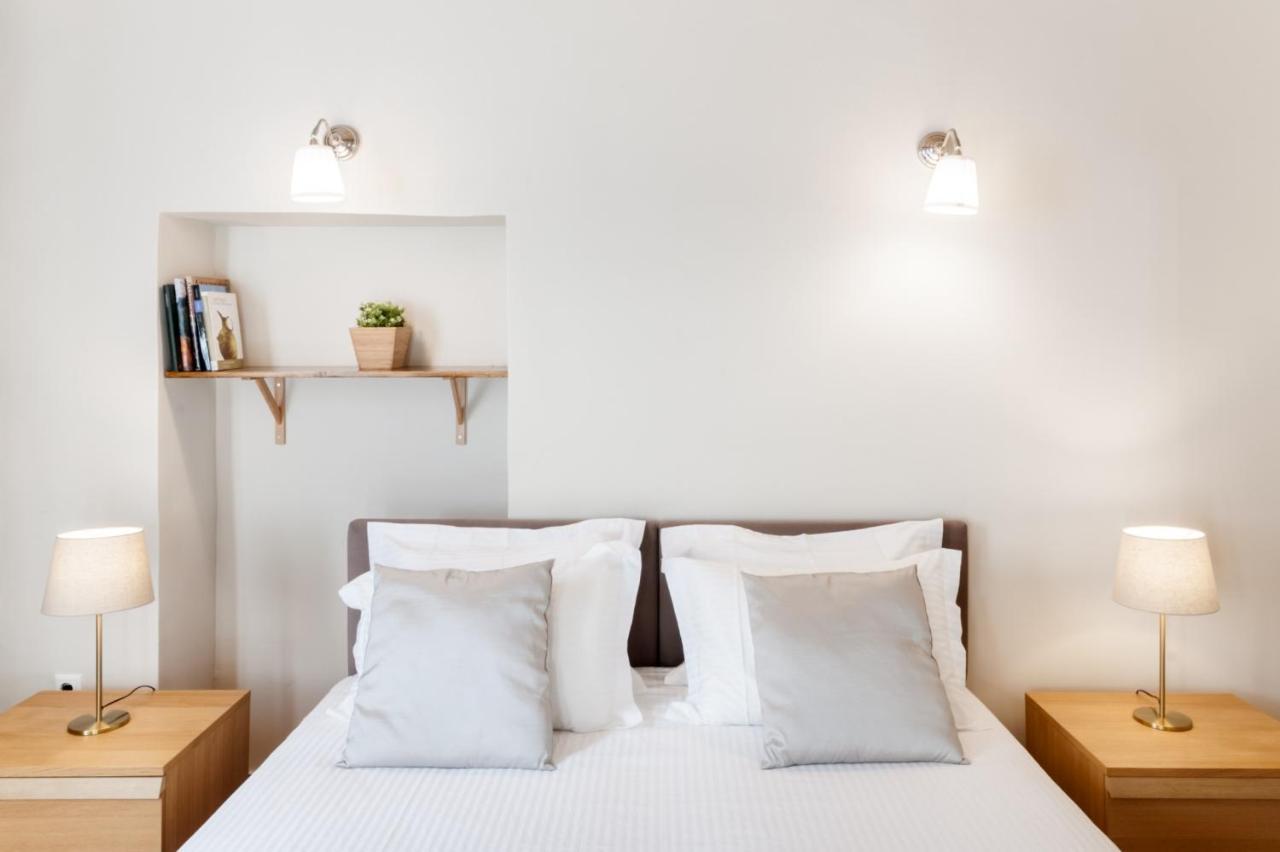 Luxurious Art Apartments เอเธนส์ ภายนอก รูปภาพ