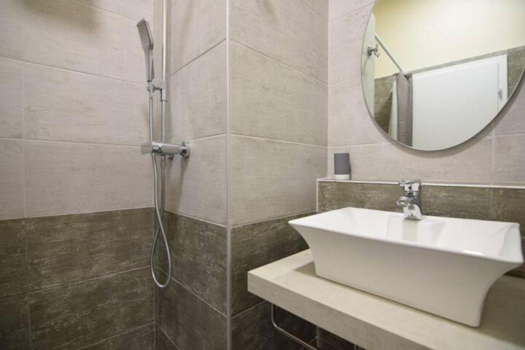 Luxurious Art Apartments เอเธนส์ ภายนอก รูปภาพ